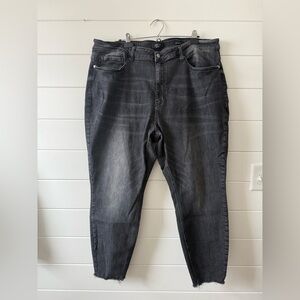 Judy Blue 24W Charcoal Black Wash Skinny Fit Stretch Jeans